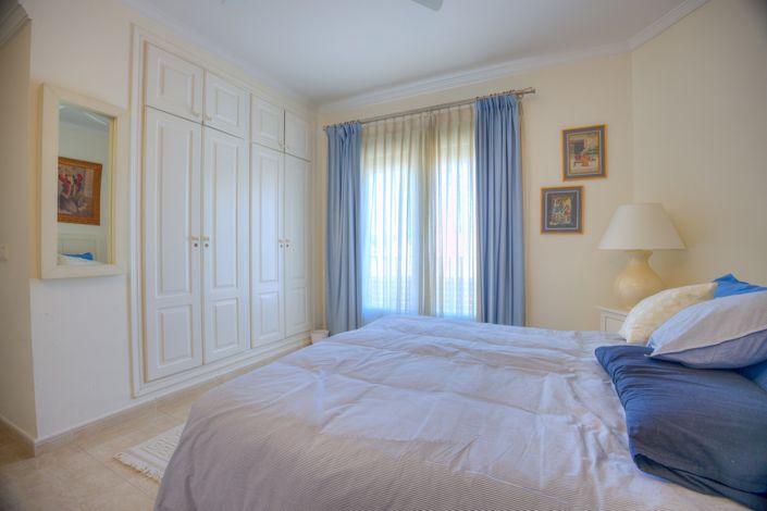 Image No.17-3 Bed Apartment for sale