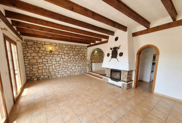 Image No.2-5 Bed Villa for sale