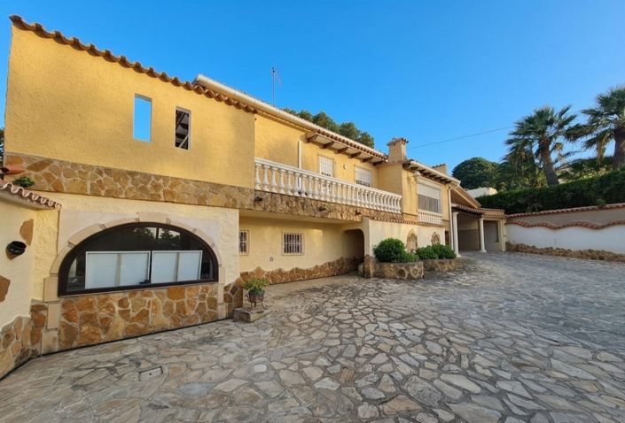 Image No.9-5 Bed Villa for sale