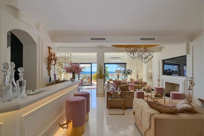 Image No.3-4 Bed Villa for sale