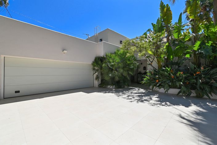 Image No.43-4 Bed Villa for sale
