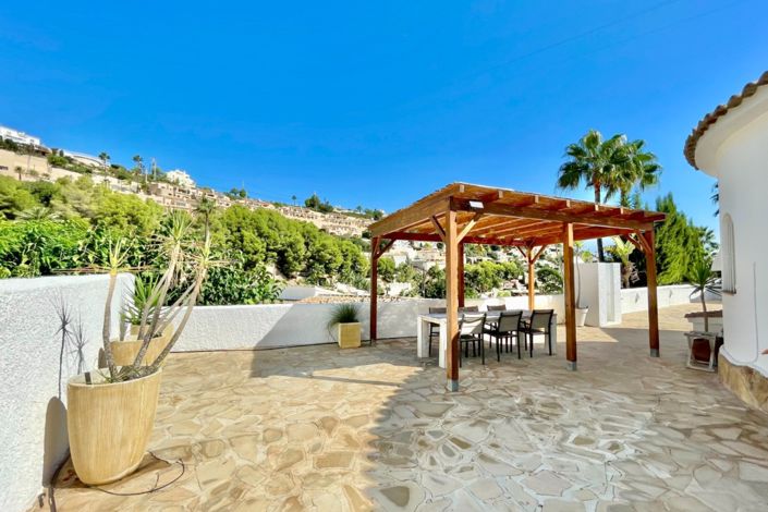 Image No.10-2 Bed Villa for sale