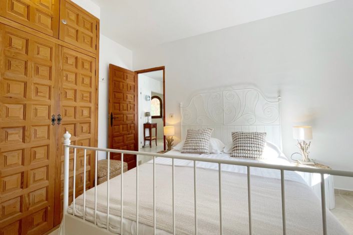 Image No.11-2 Bed Villa for sale