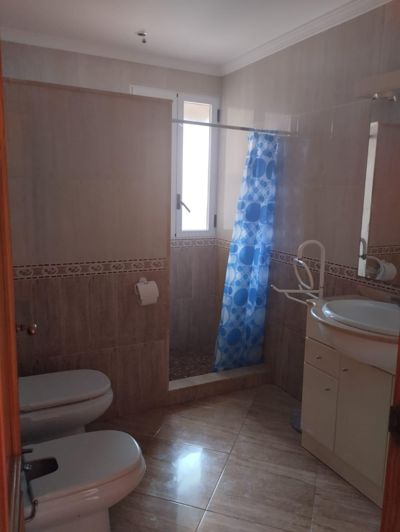 Image No.11-6 Bed Townhouse for sale