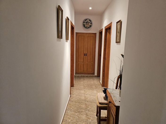 Image No.26-6 Bed Townhouse for sale