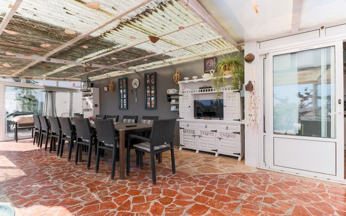 Image No.3-6 Bed Villa for sale