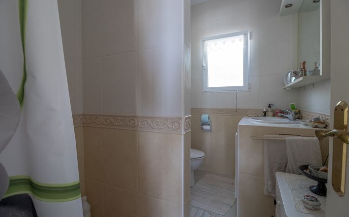 Image No.8-6 Bed Villa for sale