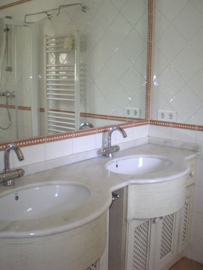 Image No.10-4 Bed Villa for sale