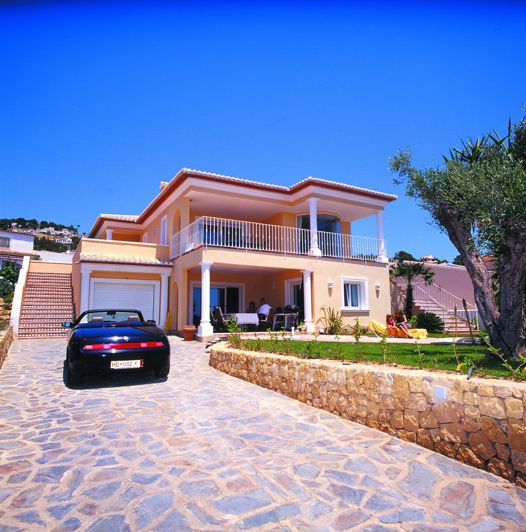 Image No.2-4 Bed Villa for sale