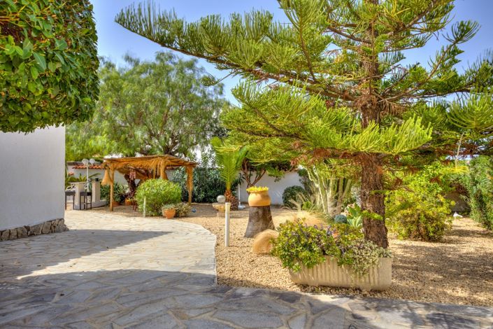 Image No.27-3 Bed Villa for sale