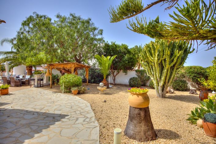 Image No.28-3 Bed Villa for sale