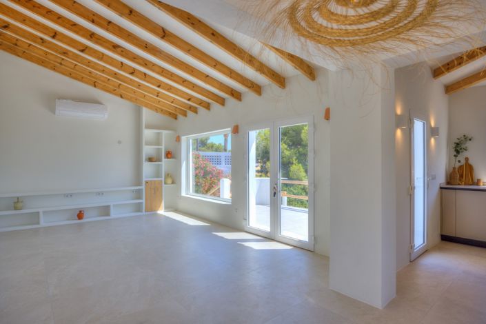 Image No.11-5 Bed Villa for sale
