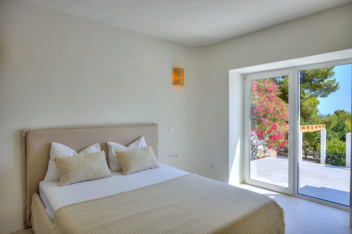 Image No.19-5 Bed Villa for sale