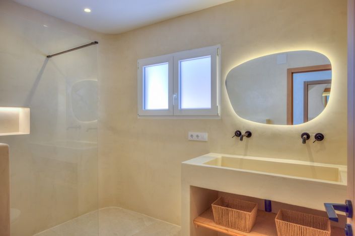 Image No.21-5 Bed Villa for sale