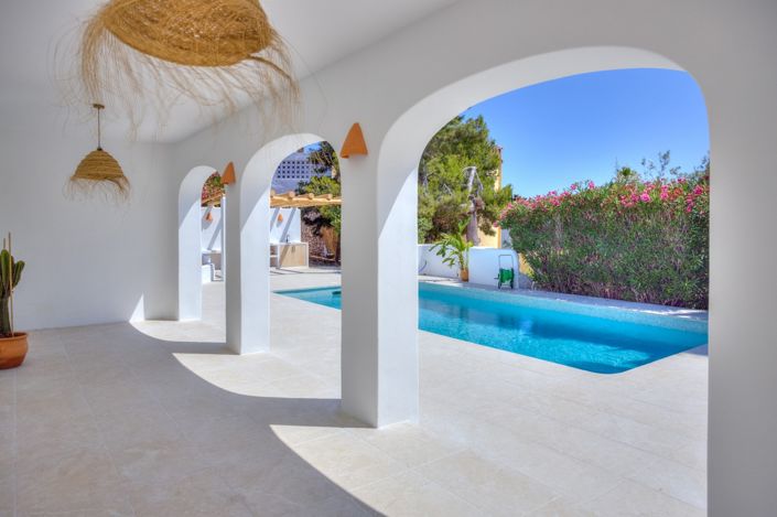 Image No.3-5 Bed Villa for sale