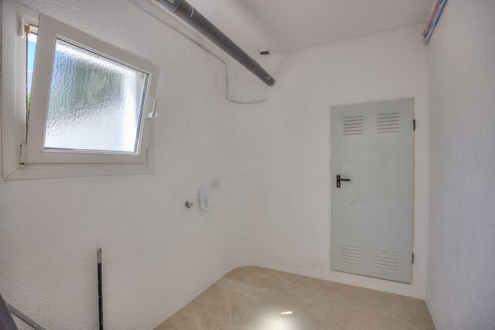 Image No.33-5 Bed Villa for sale