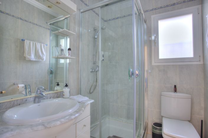 Image No.19-3 Bed Villa for sale