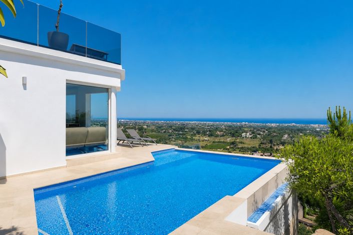 Image No.4-4 Bed Villa for sale