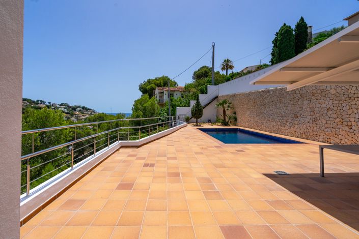 Image No.28-3 Bed Villa for sale