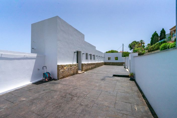 Image No.33-3 Bed Villa for sale