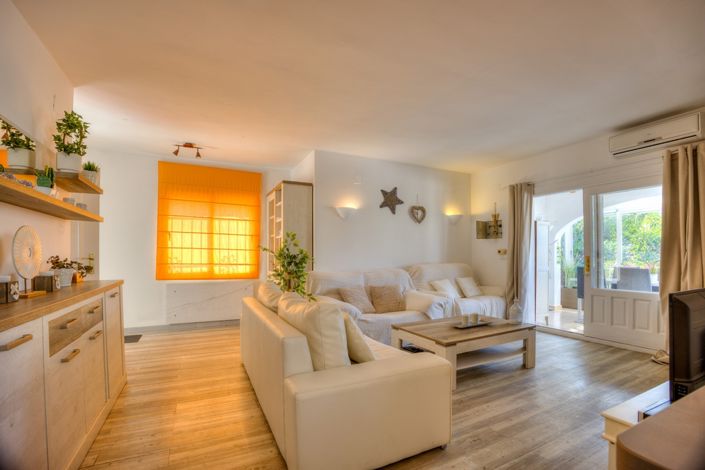 Image No.3-3 Bed Villa for sale