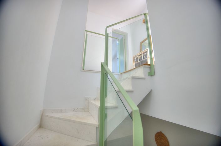 Image No.21-3 Bed Apartment for sale