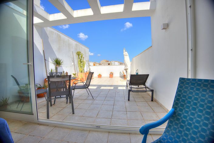 Image No.25-3 Bed Apartment for sale