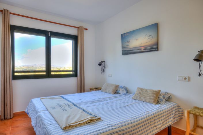 Image No.18-3 Bed Villa for sale