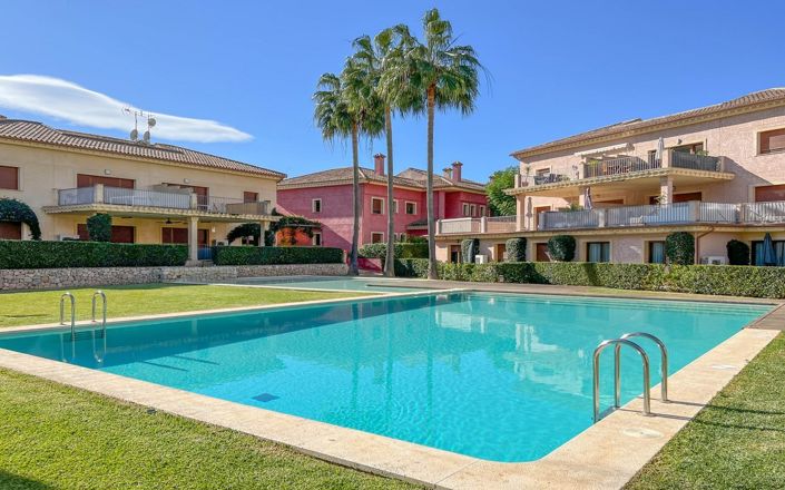 Image No.25-3 Bed Apartment for sale