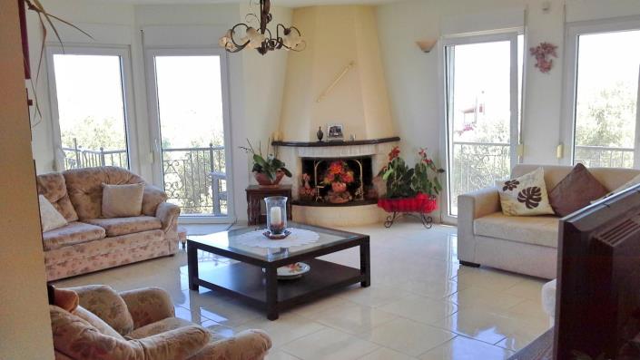 Image No.10-4 Bed House for sale