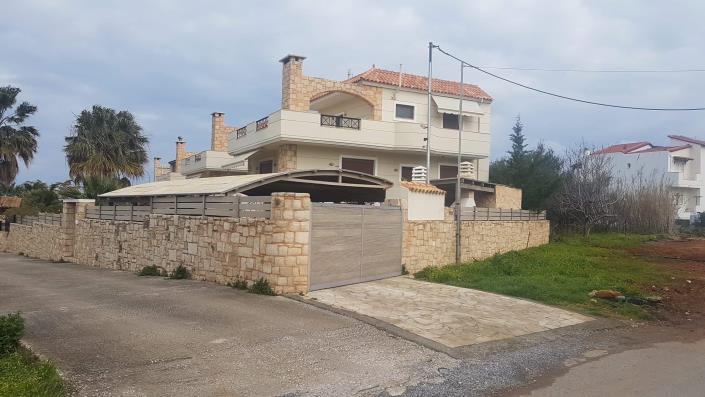 Image No.2-5 Bed Villa for sale