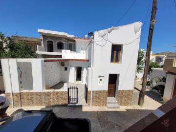 1 - Mochos, House