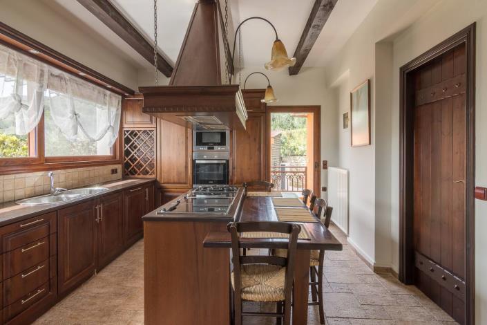 Image No.22-6 Bed Villa for sale