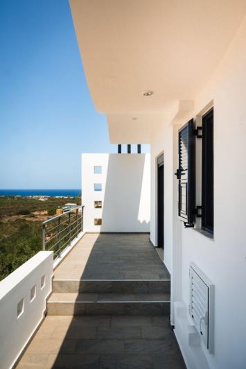 Image No.28-3 Bed Villa for sale