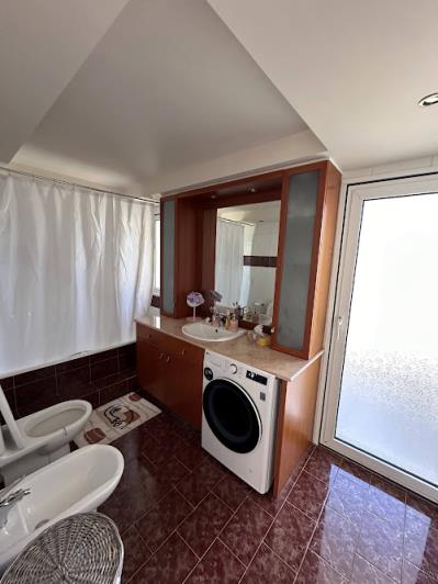 Image No.11-Maison de 4 chambres à vendre à Kokkini Hani