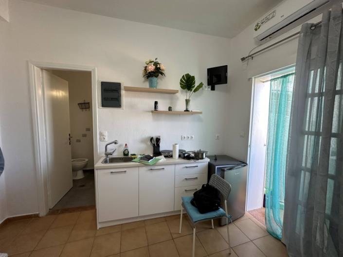 Image No.6-Studio for sale