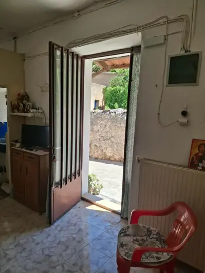Image No.2-1 Bed House for sale