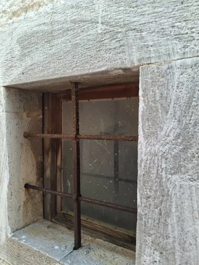 Image No.17-1 Bed House for sale