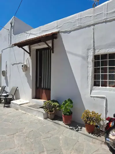 Image No.13-1 Bed House for sale