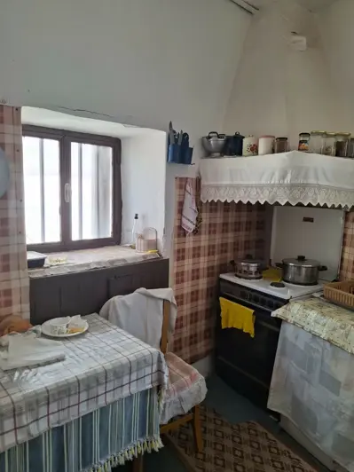 Image No.20-1 Bed House for sale