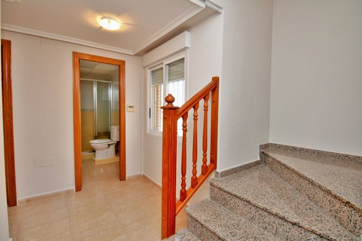 Image No.15-3 Bed Villa for sale
