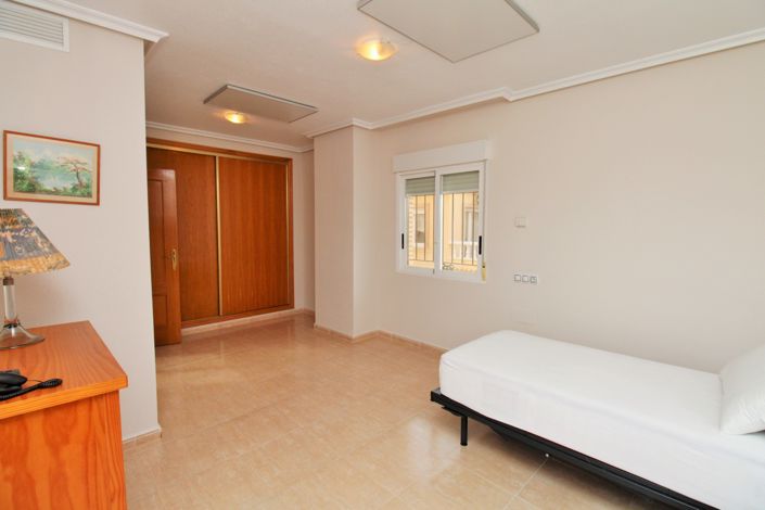 Image No.16-3 Bed Villa for sale