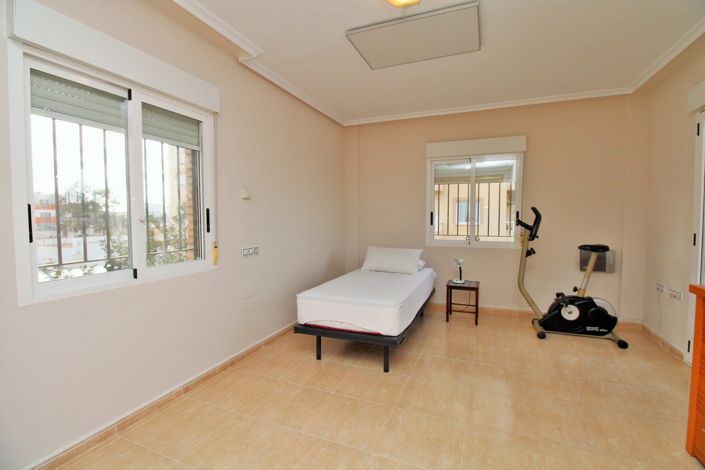Image No.19-3 Bed Villa for sale