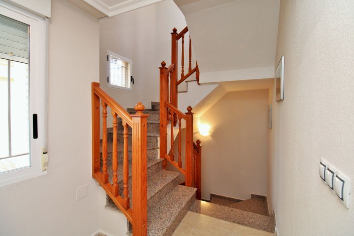 Image No.24-3 Bed Villa for sale