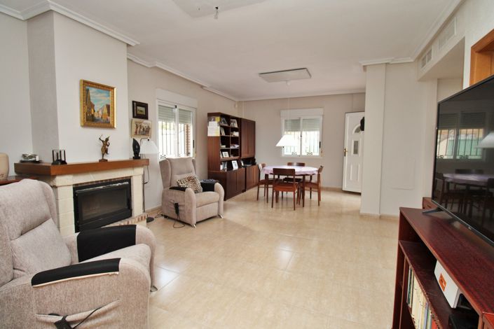 Image No.6-3 Bed Villa for sale