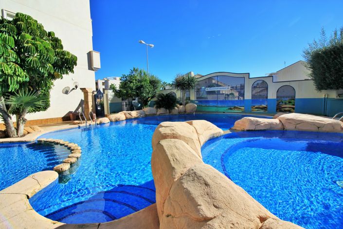 Image No.18-2 Bed Apartment for sale