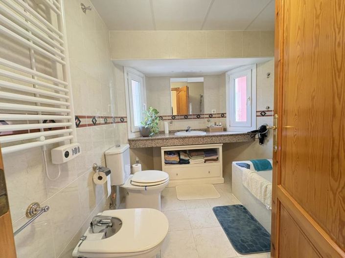 Image No.18-2 Bed Villa for sale
