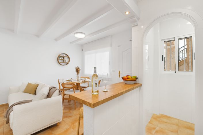 Image No.13-2 Bed Property for sale