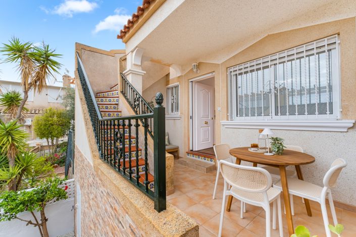 Image No.29-2 Bed Property for sale