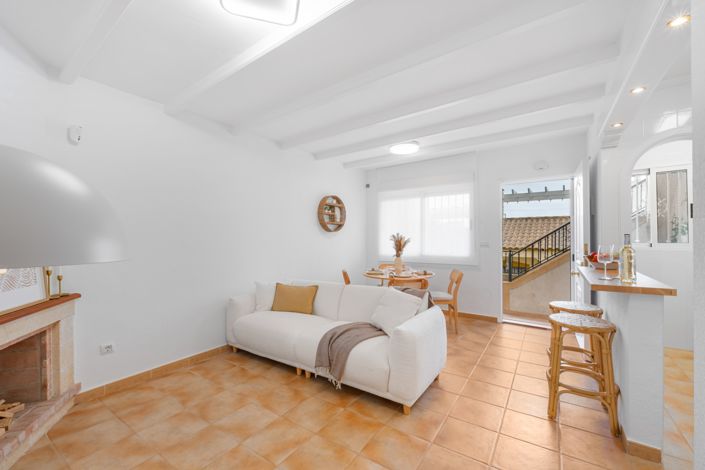 Image No.6-2 Bed Property for sale